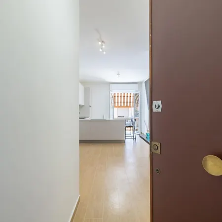 Englishouse - 400mt Da Piazza Del Mercato Apartmán *