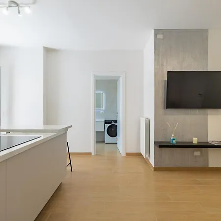 Englishouse - 400mt Da Piazza Del Mercato Apartmán